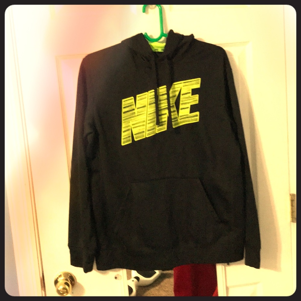 Therma-fit Sleek Nike Sweatshirt